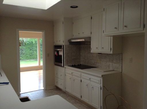 12402 Woodside Dr - Photo 2 of 8