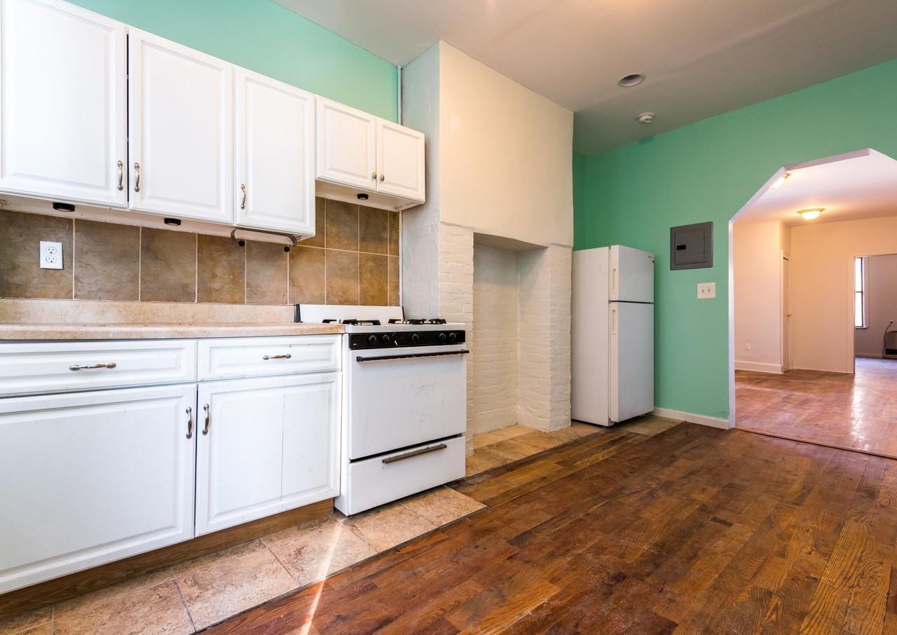 113 Graham Avenue #20DA