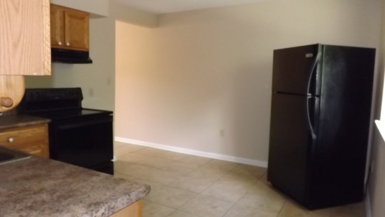 1112 Cousin St - Photo 2 of 10
