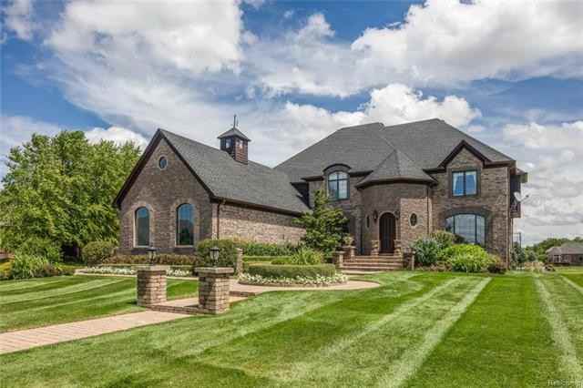 2655 Invitational Dr - Photo 2 of 49