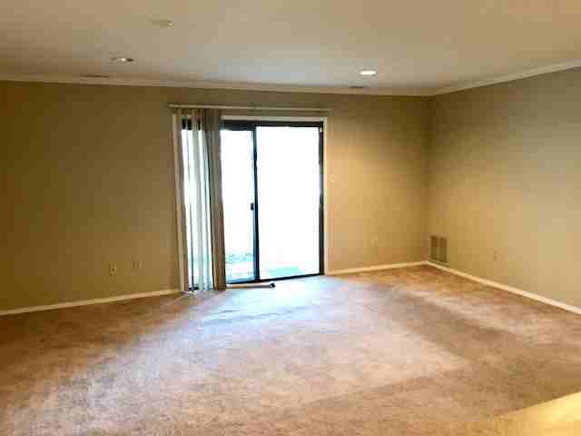 3226 Juniper Ct - Photo 3 of 16