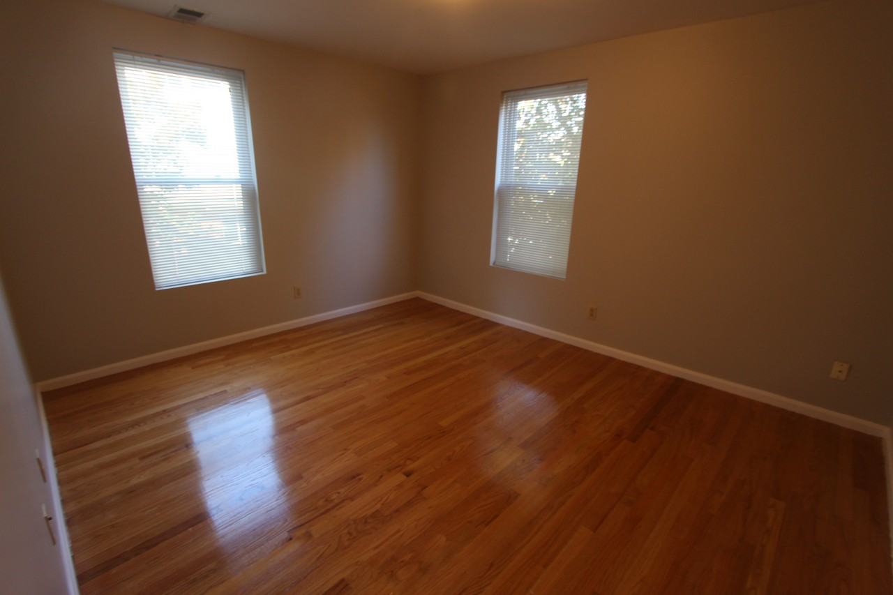 Putnam Avenue #2 - Photo 3 of 6