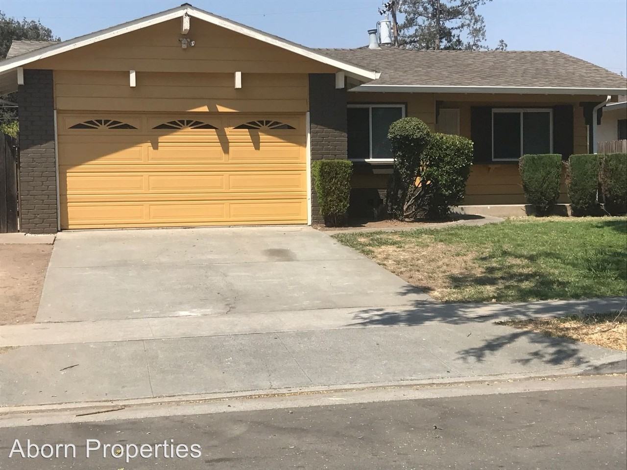 1675 Enesco Ave - Photo 2 of 28