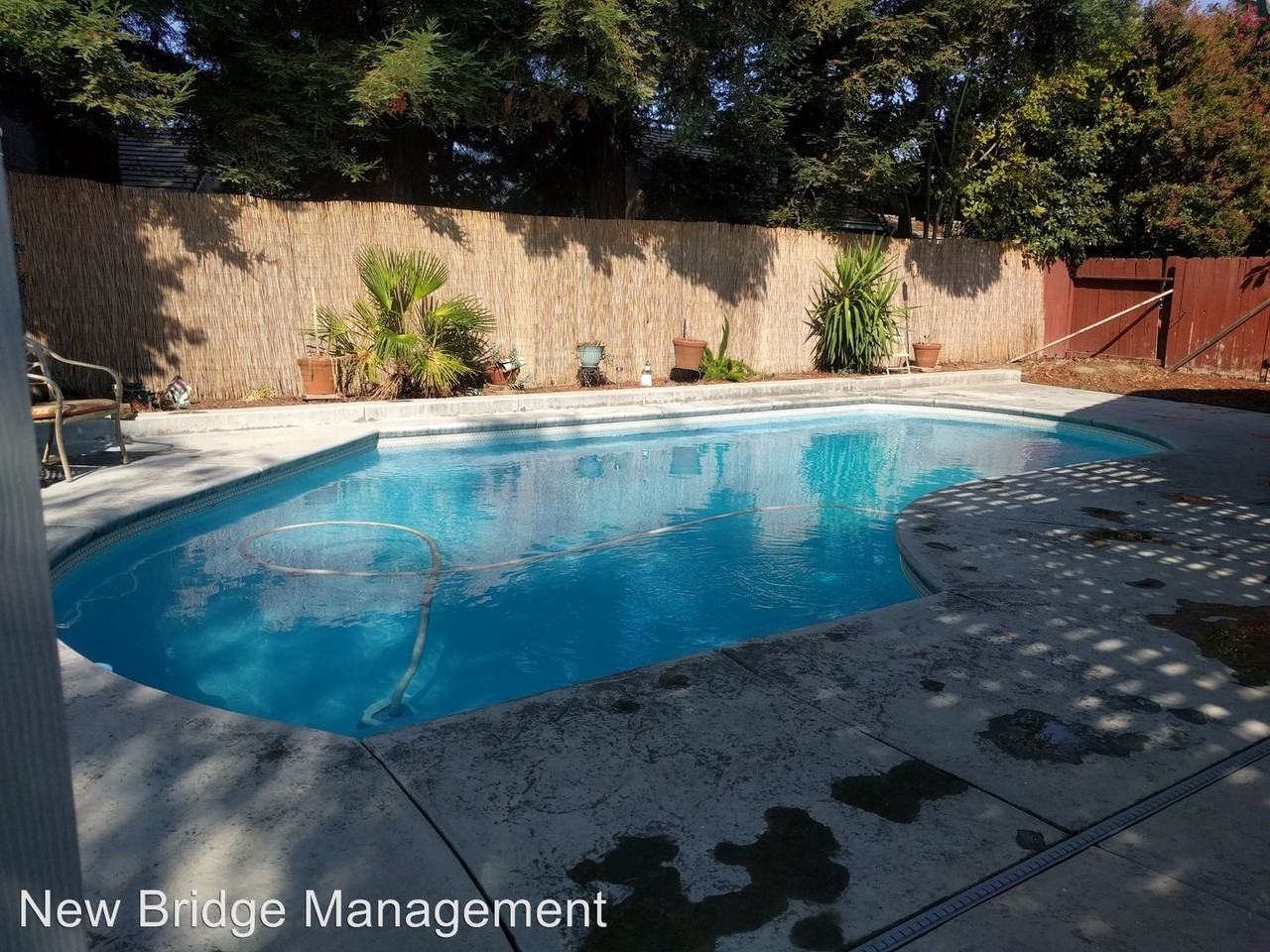 7011 Royal Links Dr - Photo 2 of 6