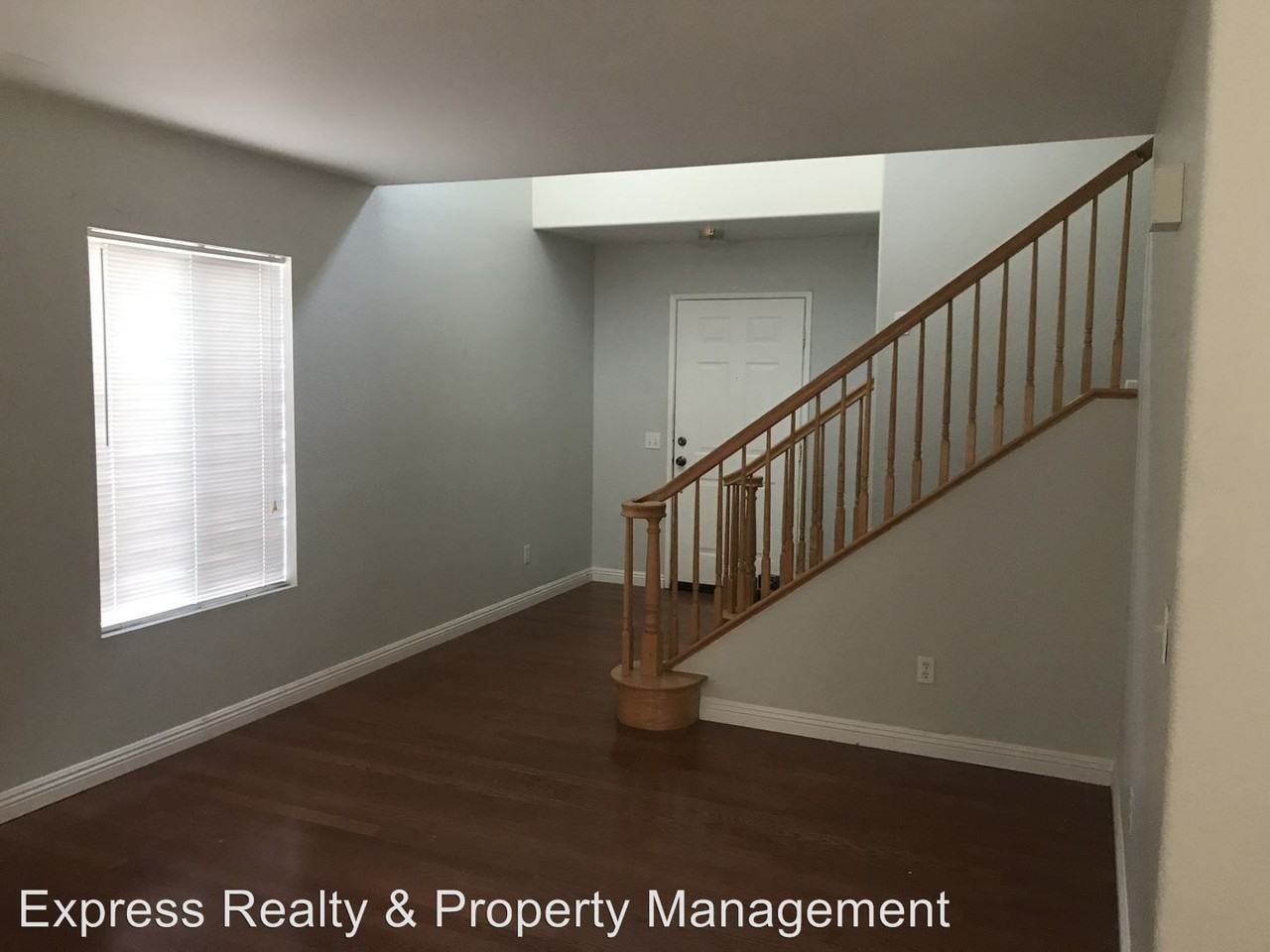 722 Robin Glen Rd - Photo 2 of 26