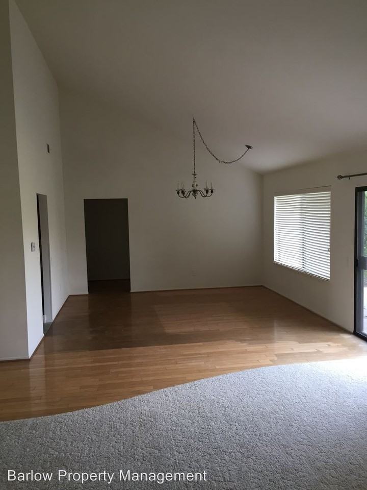 44167 Village 44 - Photo 2 of 11