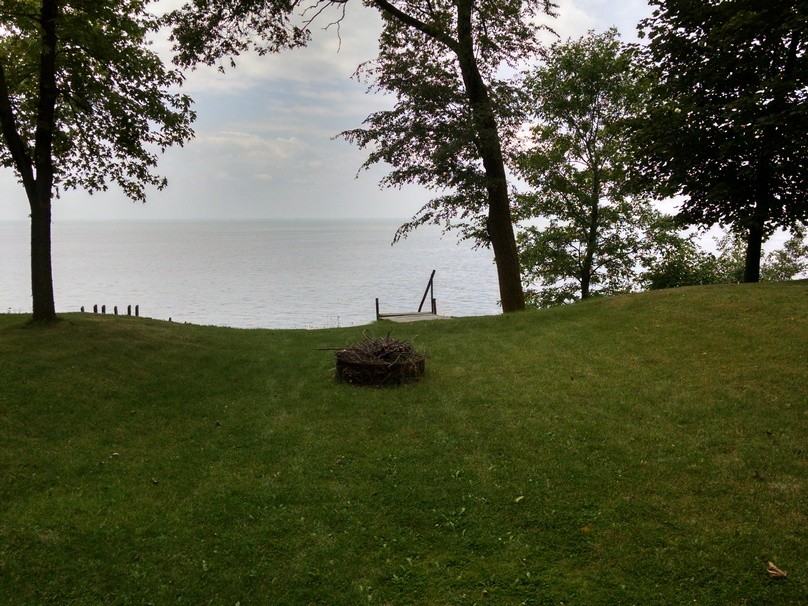 605 Long Beach Dr - Photo 2 of 19