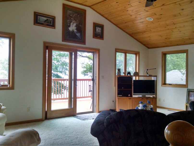 605 Long Beach Dr - Photo 3 of 19