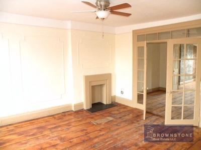 95 Summit St #3 - Photo 3 of 4