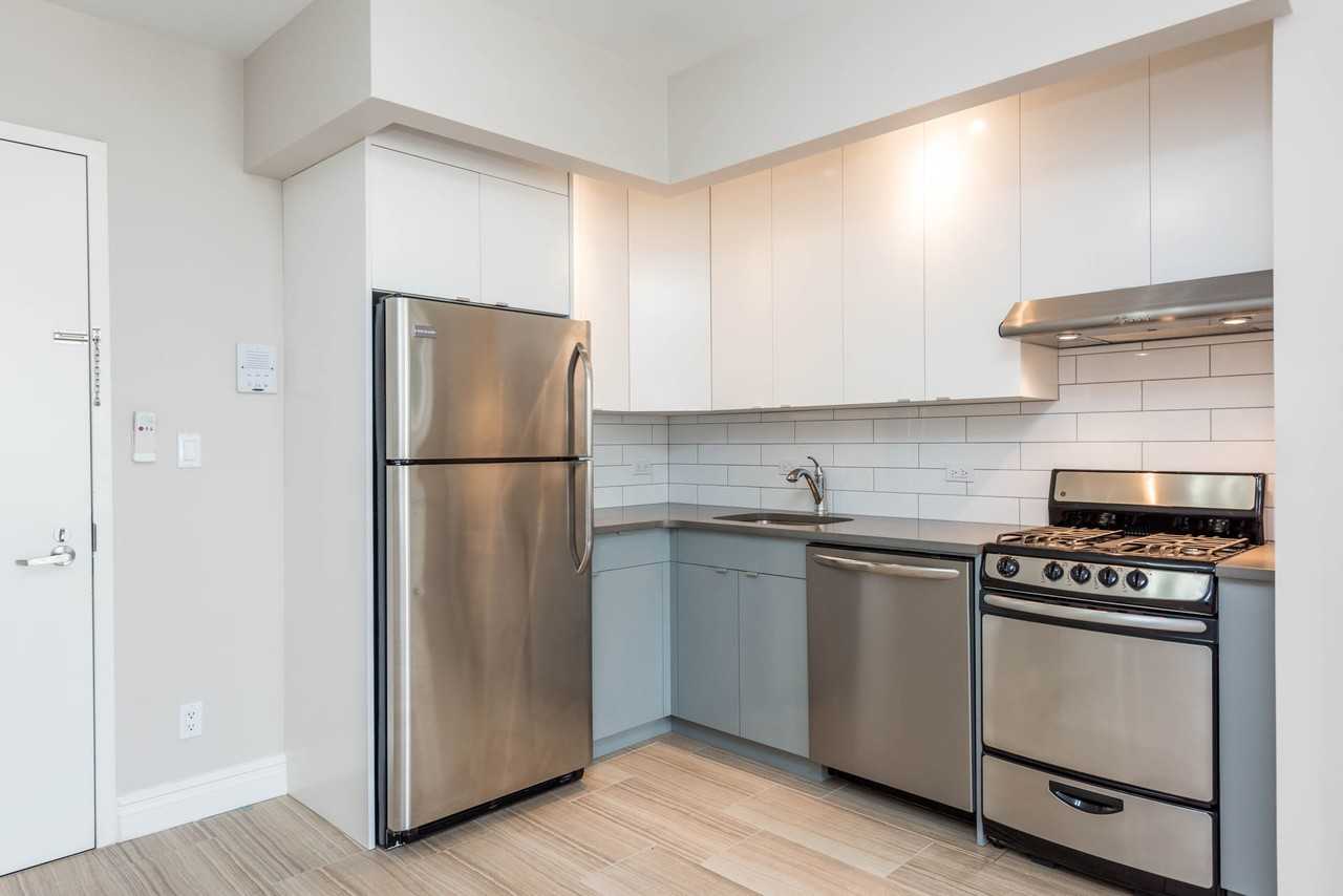 439 Knickerbocker Avenue #27EM