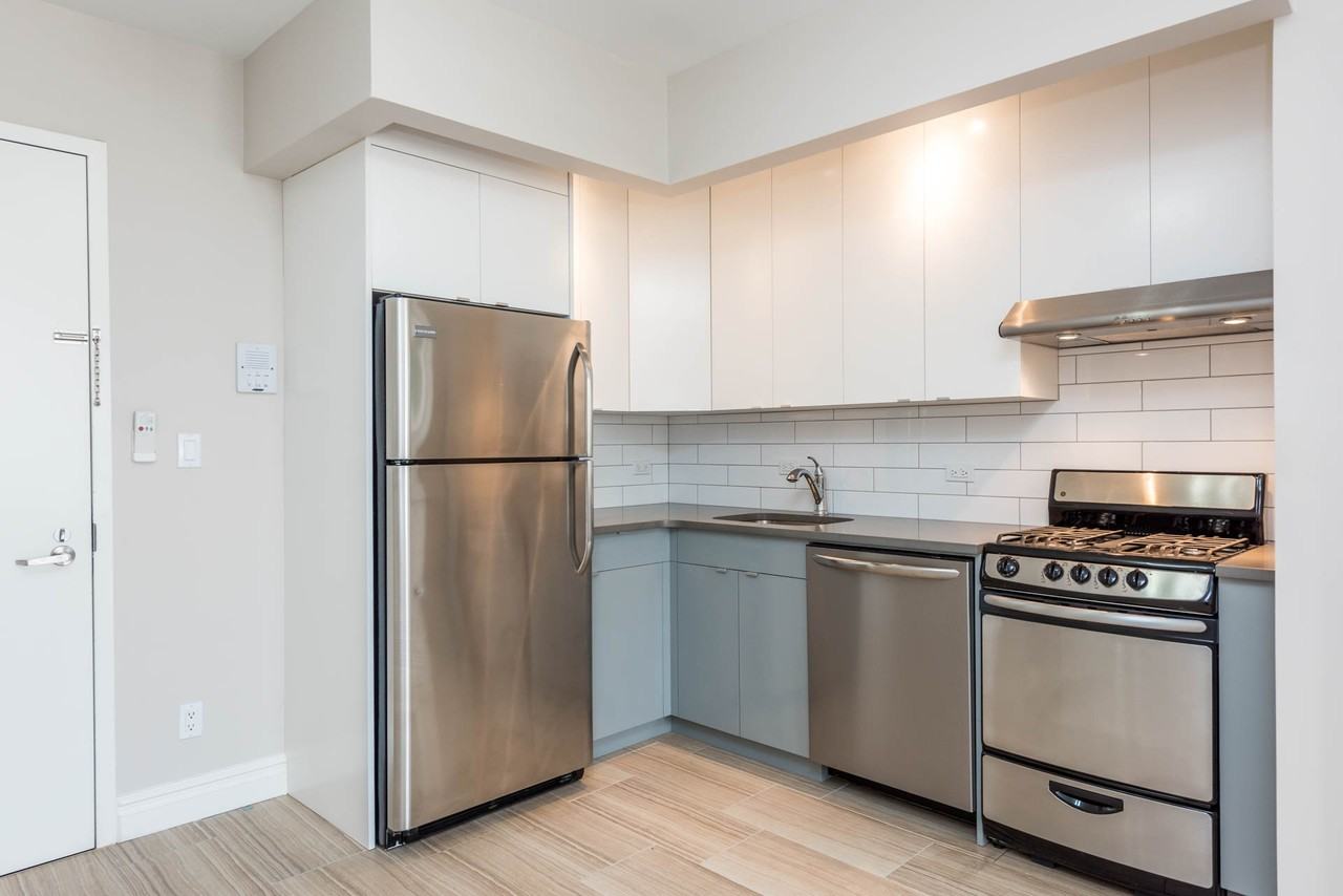 439 Knickerbocker Avenue #31IL