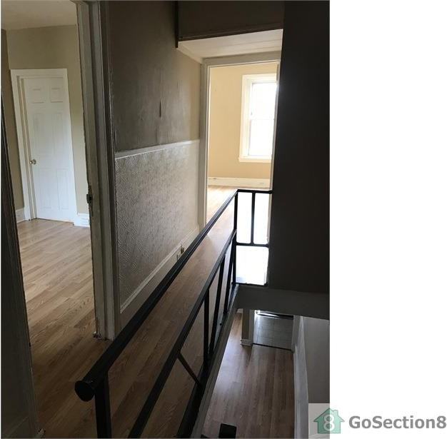 2554 N Sartain St - Photo 3 of 7