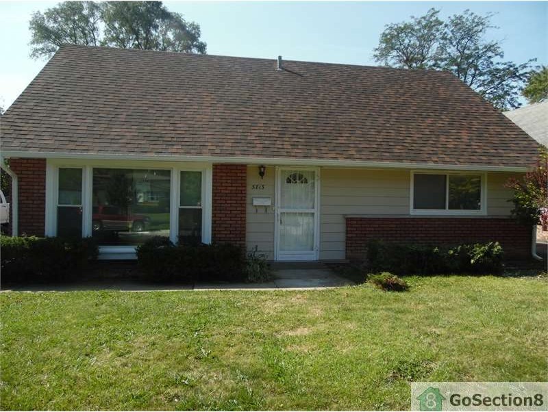 3813 168th Pl - Photo 2 of 15