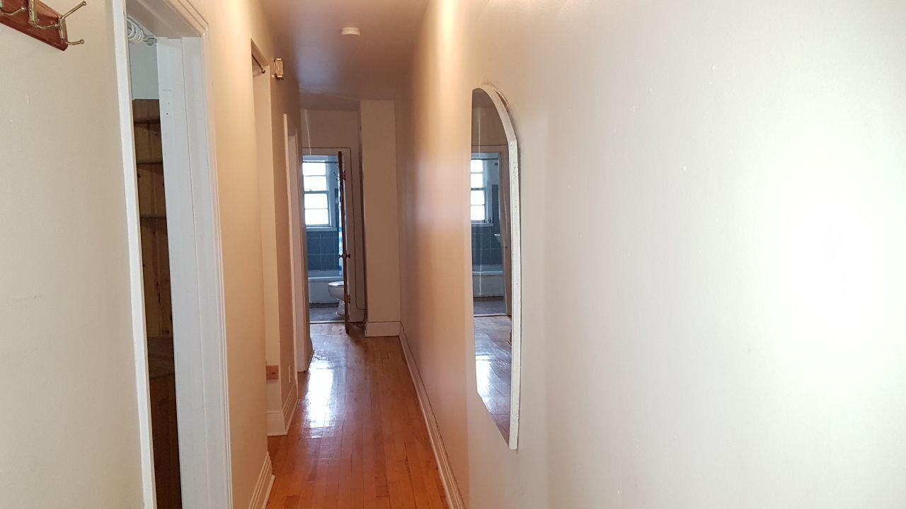 2120 Rue Davidson - Photo 2 of 10