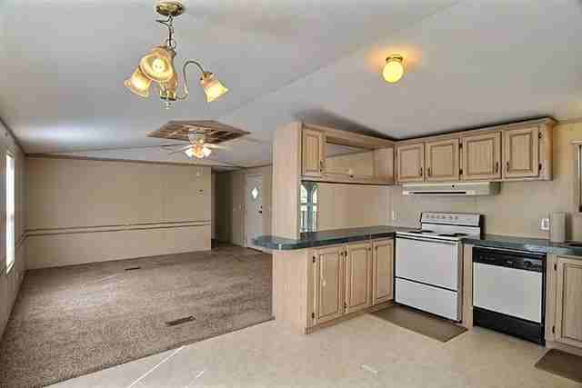 122 Serenity Ln - Photo 3 of 15