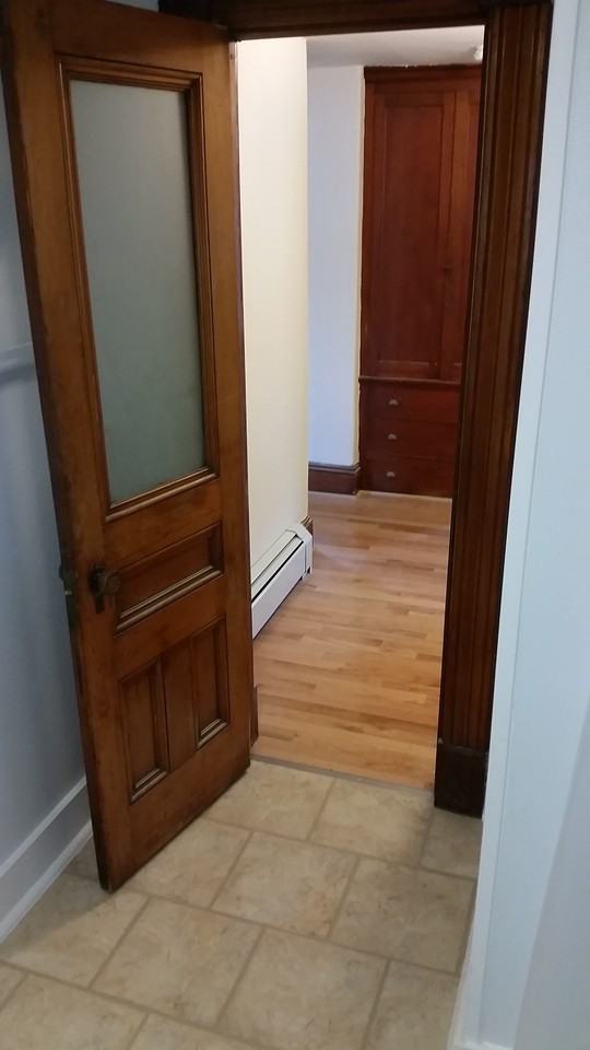 111 N Winooski Ave #2 - Photo 5 of 16