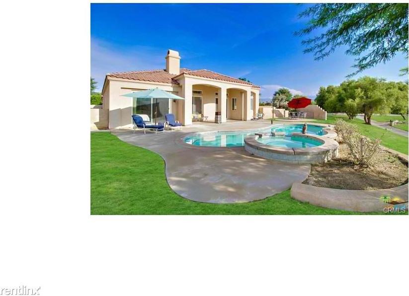 51 Vía Bella - Photo 3 of 45