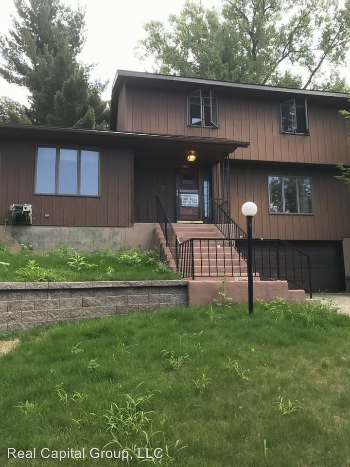 255 Washington Ave Ext - Photo 3 of 10