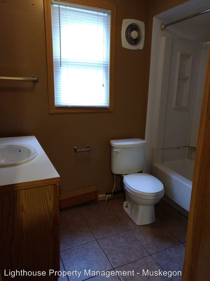 3362 Glendale St - Photo 3 of 6