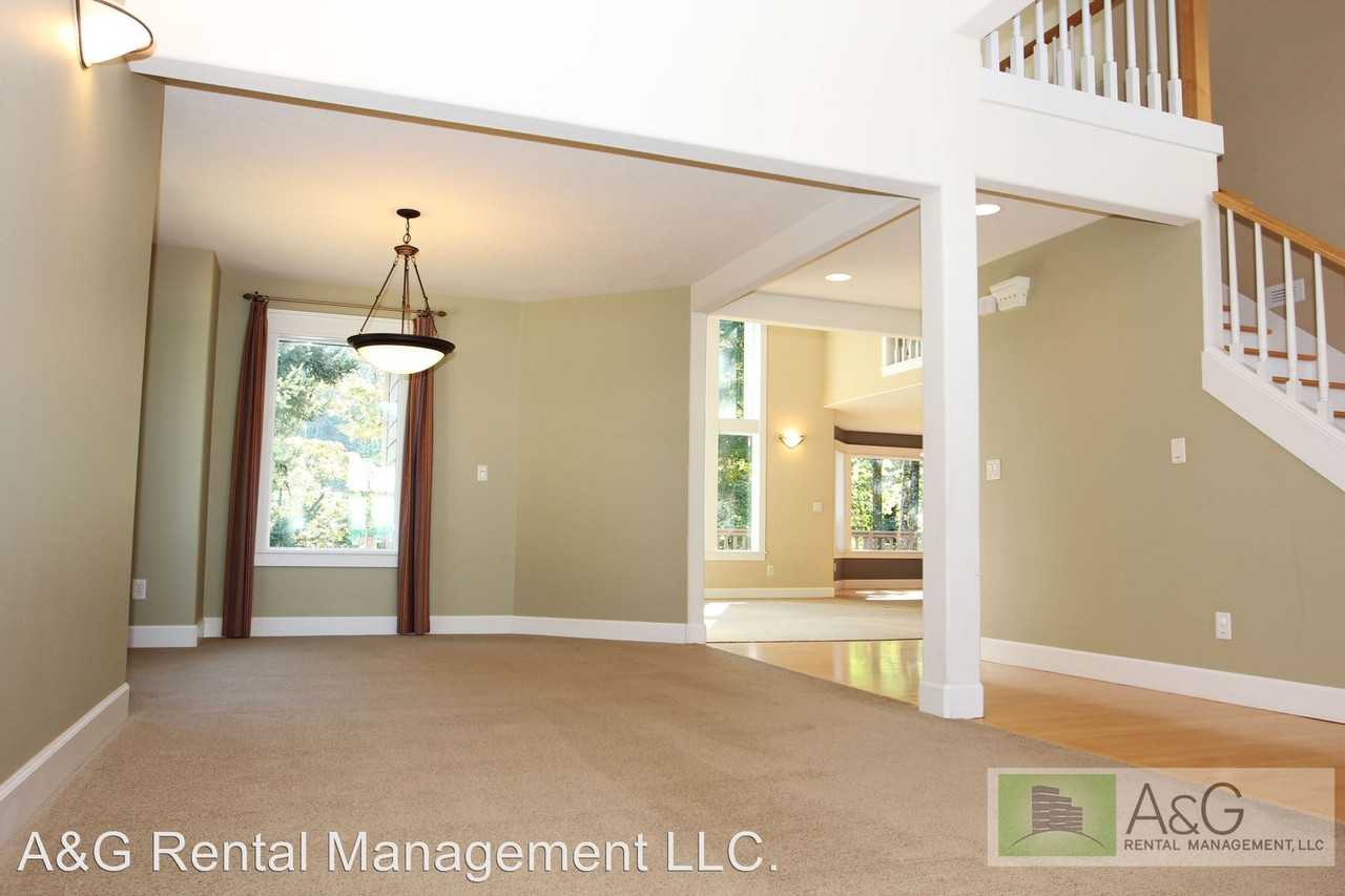 8994 SE Highgate Dr - Photo 3 of 34