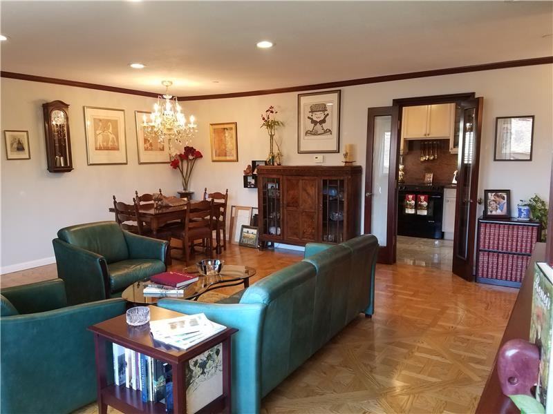 558 Cambridge Ave - Photo 3 of 33