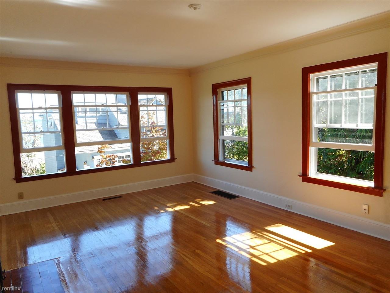 609 Wellington Ave - Photo 3 of 22