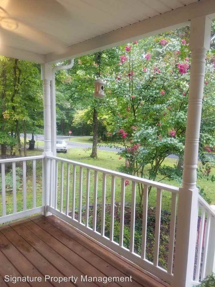 38 Redbud Dr - Photo 2 of 17