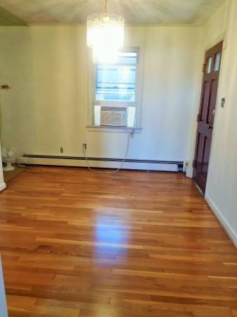 2217 Northumberland Ave - Photo 3 of 7