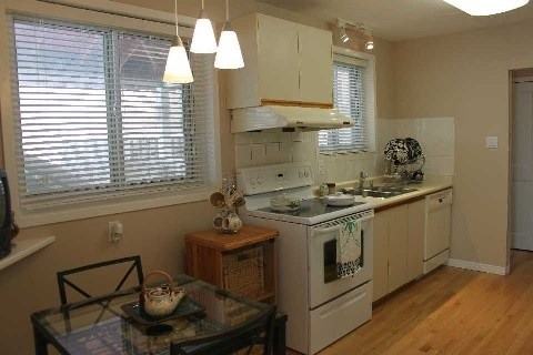 22 Cresthaven Drive - Photo 3 of 8