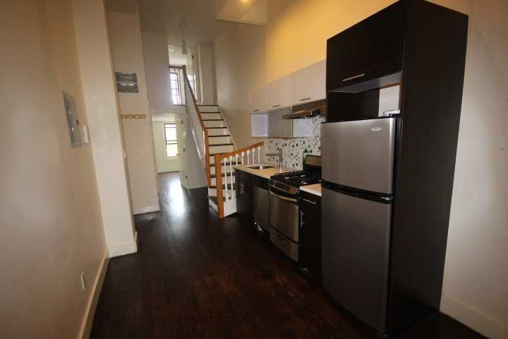 Wyckoff Ave & Harman St #23s