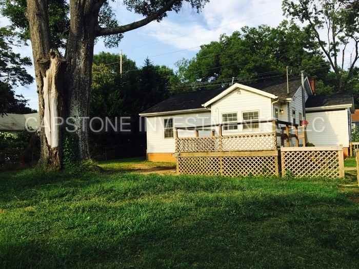 579 Central Dr NW - Photo 2 of 2