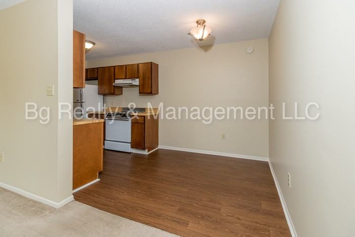 404 Elias St #207 - Photo 3 of 10