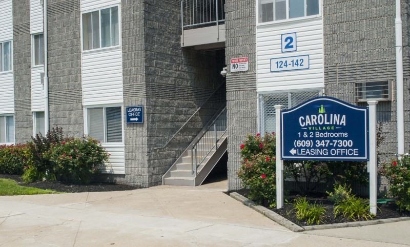 124 S South Carolina Ave - Photo 2 of 16