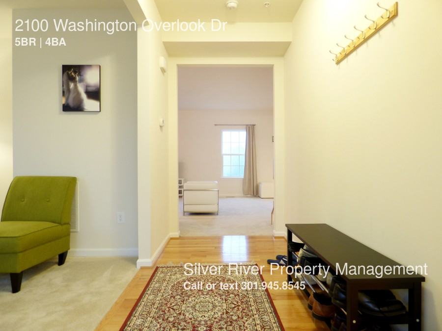 2100 Washington Overlook Dr - Photo 3 of 27