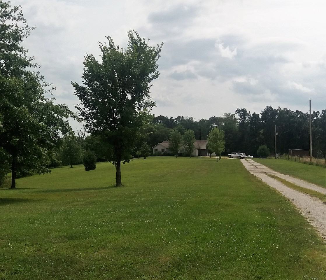 10605 Twp Hwy 29 - Photo 2 of 7