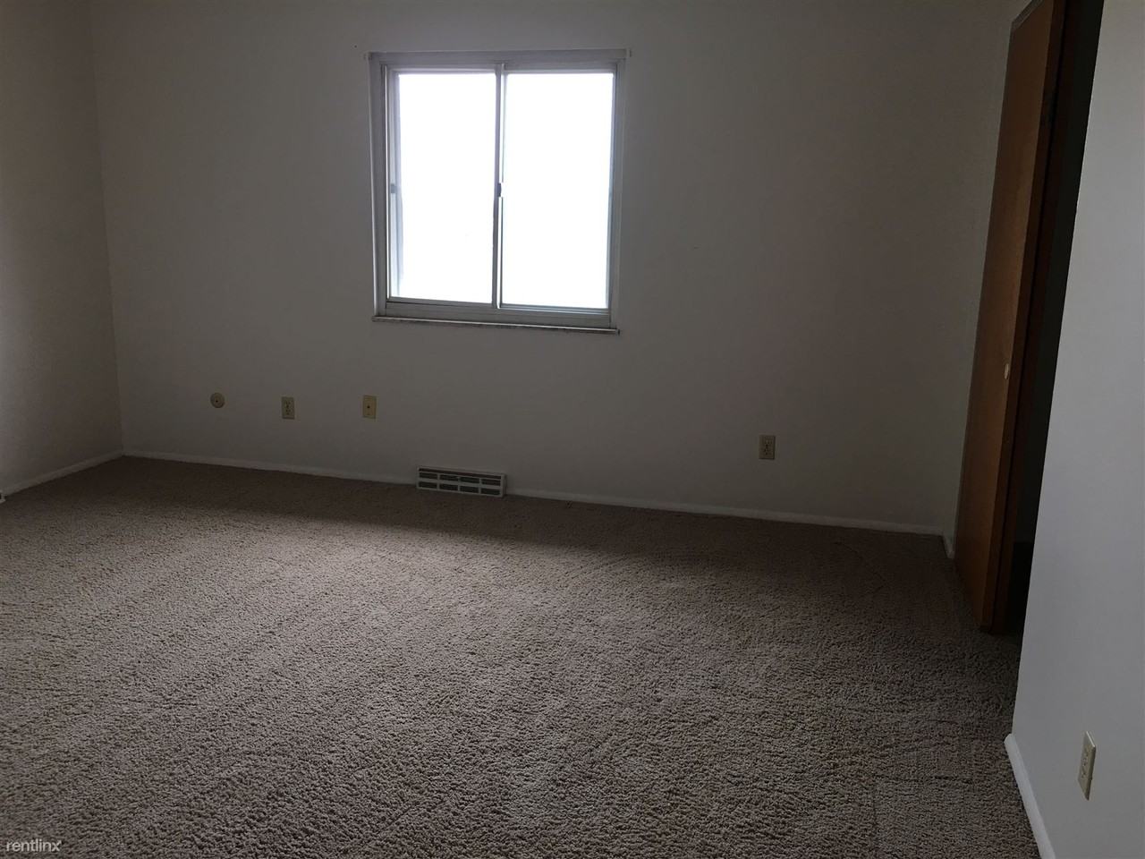 627 Edwards Ave - Photo 3 of 6