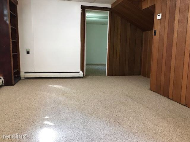 811 S Union St - Photo 3 of 12