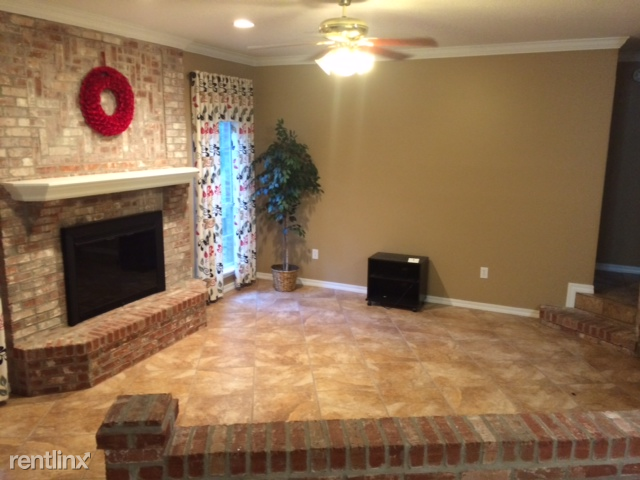 18427 Saucier Lizana Rd - Photo 3 of 13