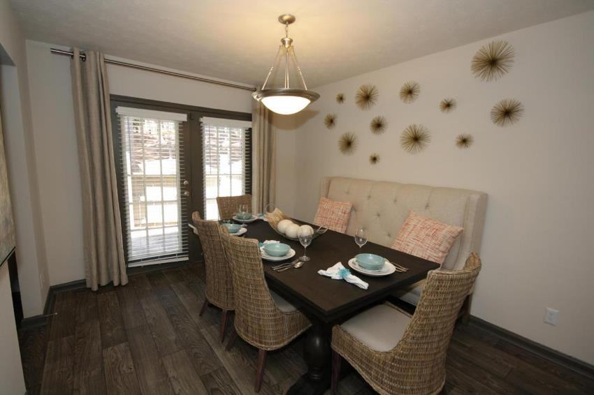 Carlyle of Sandy Springs - Photo 3 of 25