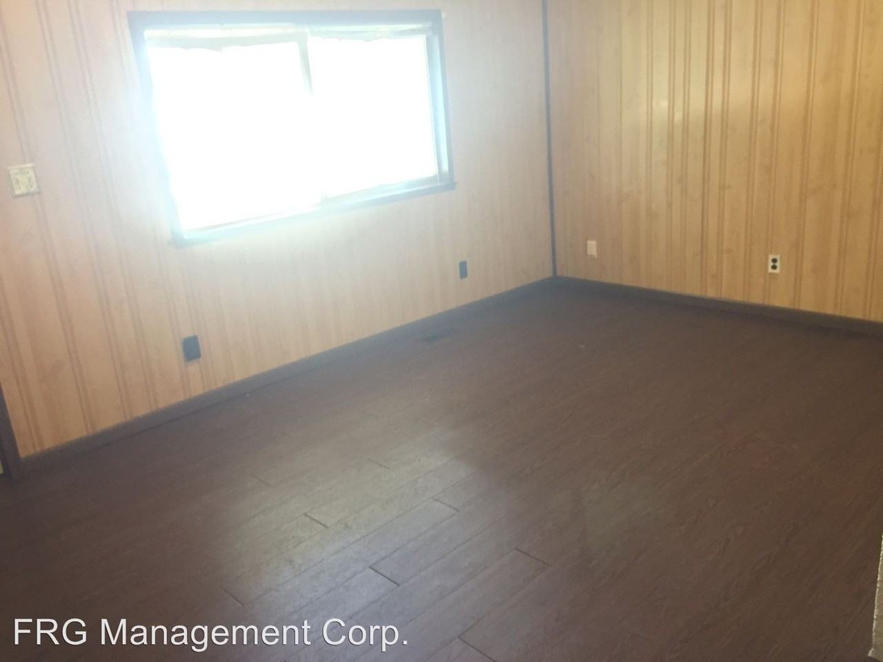 1609 Rush St - Photo 3 of 12