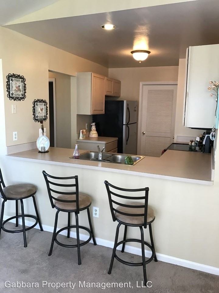 30657 Hidden Pines Ln - Photo 3 of 11