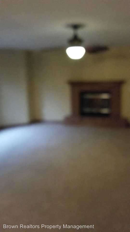 5347 Duke Dr - Photo 3 of 10