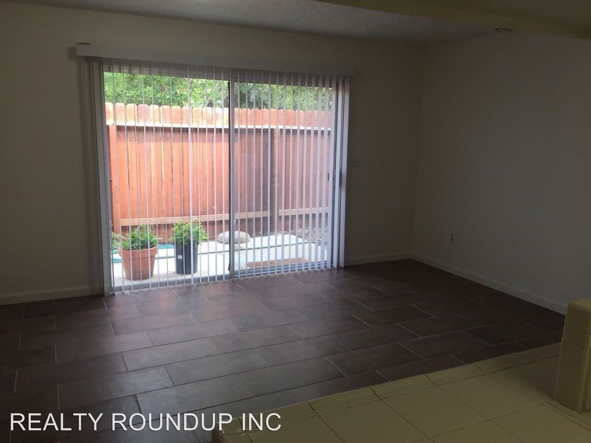 5001 63rd St - Photo 3 of 7