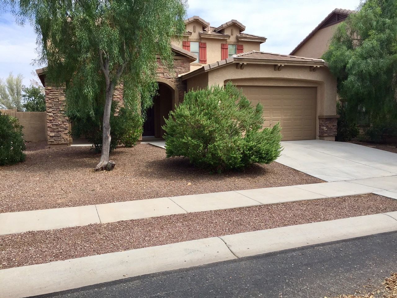 26051 N 163rd Dr - Photo 2 of 19