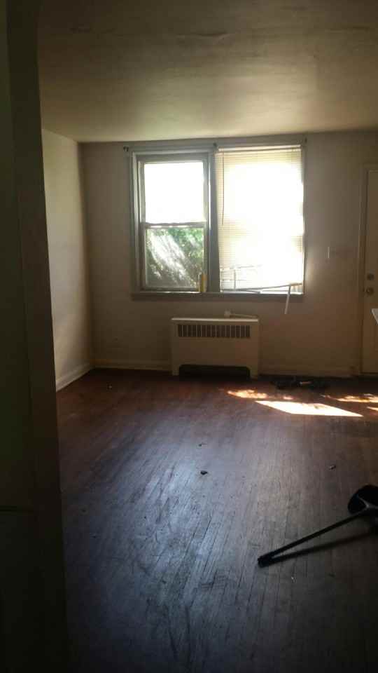 921 N Franklintown Rd - Photo 2 of 8