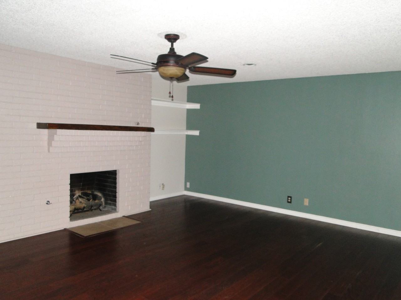 4305 St Andrews Dr - Photo 3 of 18