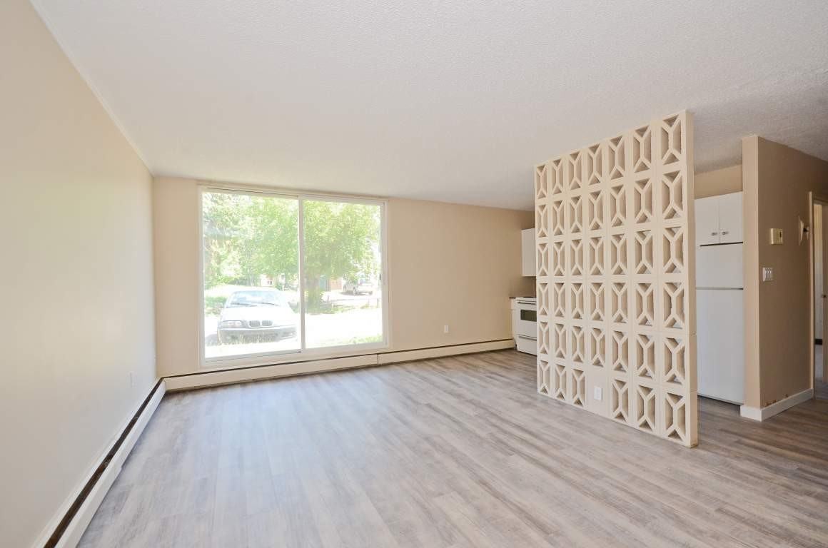 Plainsman Apartments - Photo 3 of 8