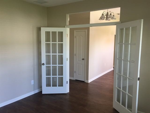 1076 Durbin Parke Dr - Photo 3 of 22