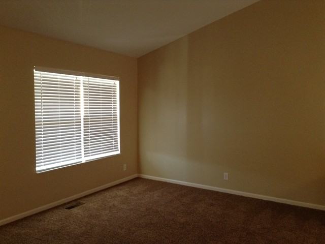 10709 Kelsey Dr - Photo 2 of 10