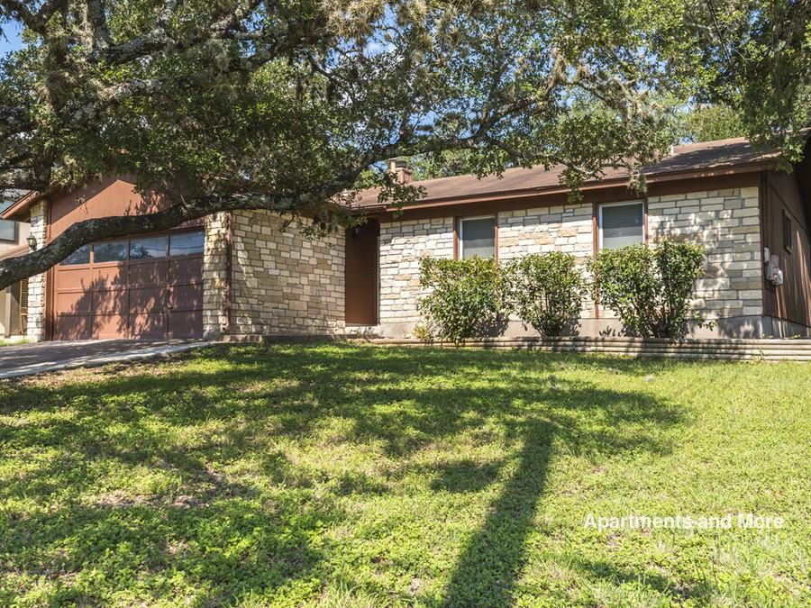 1920 Ramona Cir - Photo 2 of 22